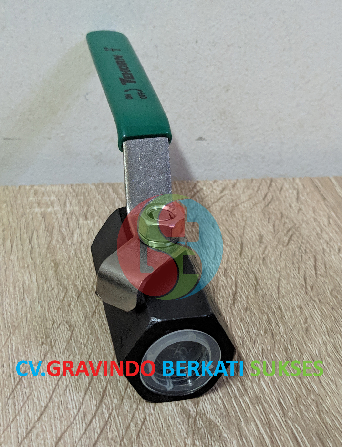 One Piece Body Ball valve class 1000 Threaded Carbon Steel WOG
