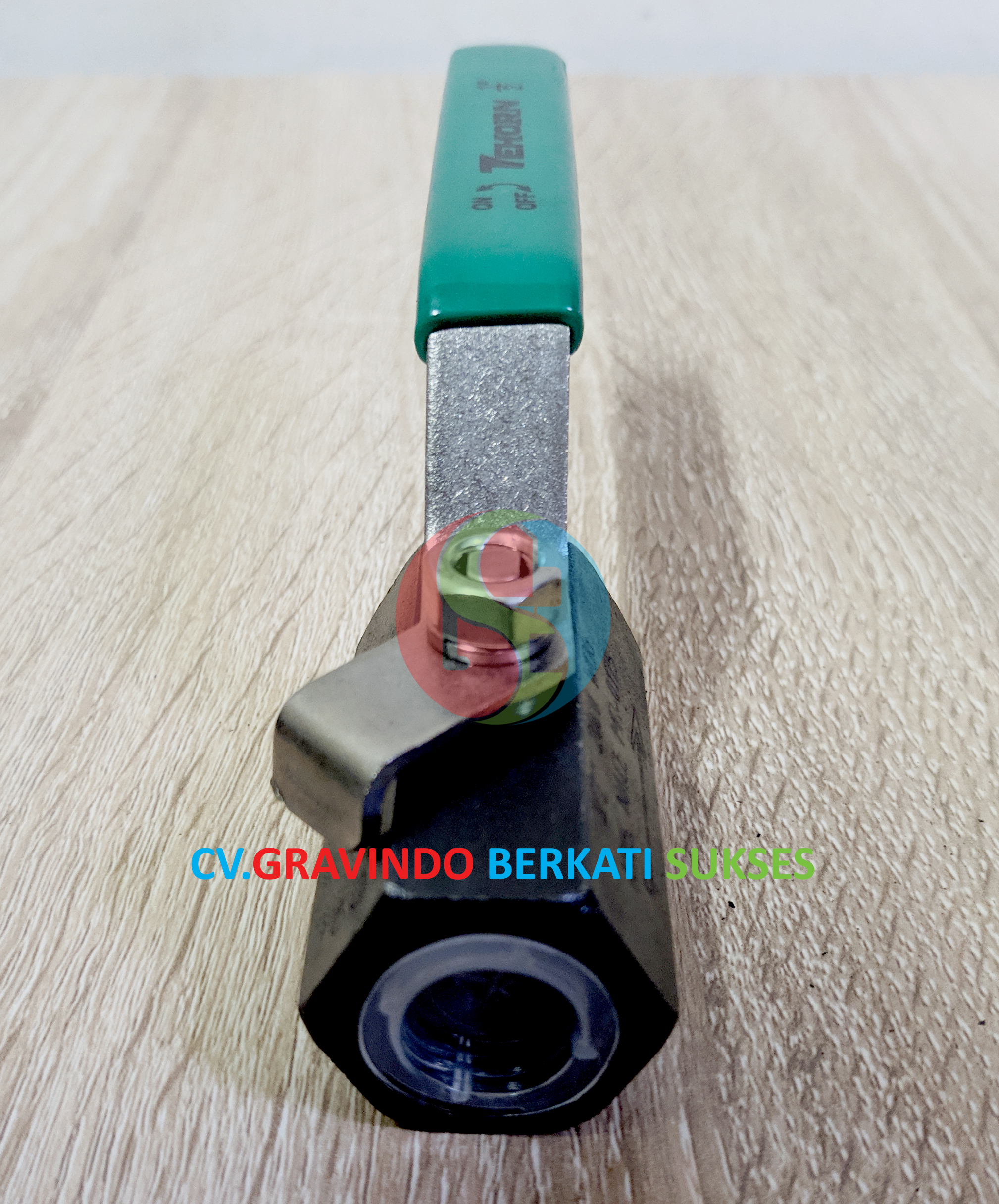 One Piece Body Ball valve class 1000 Threaded Carbon Steel WOG